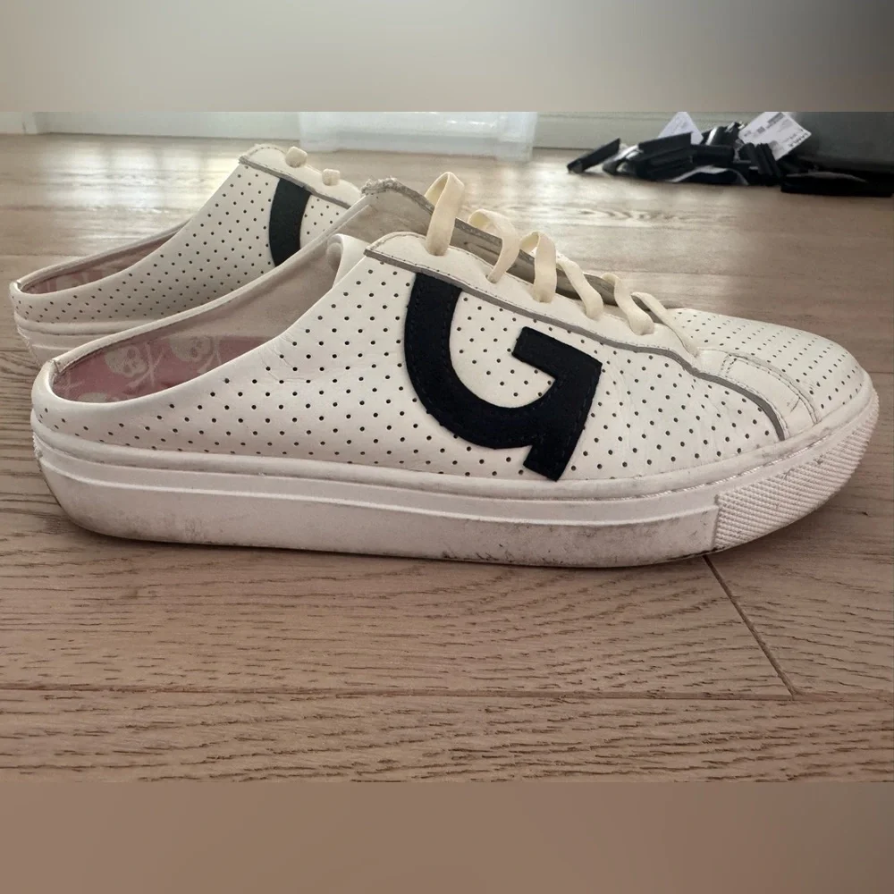 G/FORE waterproof perforated
